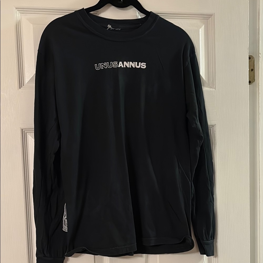 Unus Annus Long Sleeve shirt